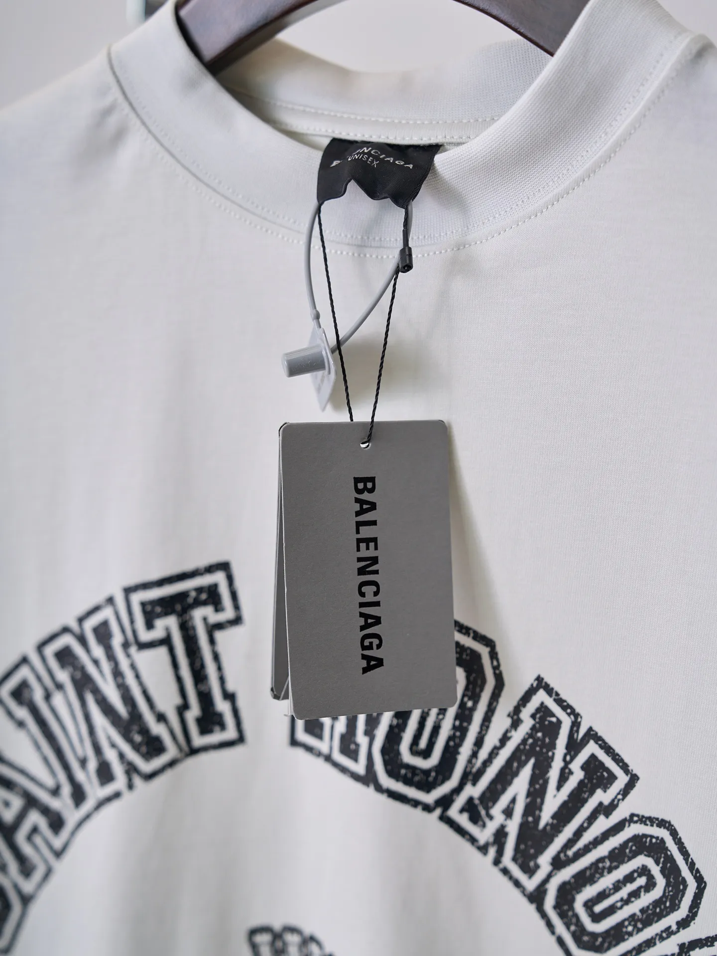 BALENCIAGA/ T 【In Stock】 1 2 3 4 Authentic 2254 ，16 230 ， 350 ， ， ， 1：1